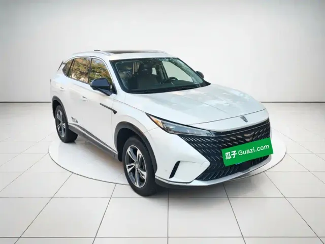 Roewe RX5 — Фото автомобиля 23