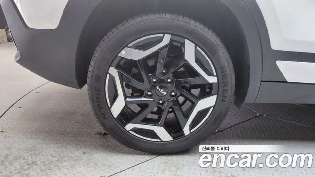 Kia Seltos Бензин 1.6 турбо 2WD — Фото автомобиля 5