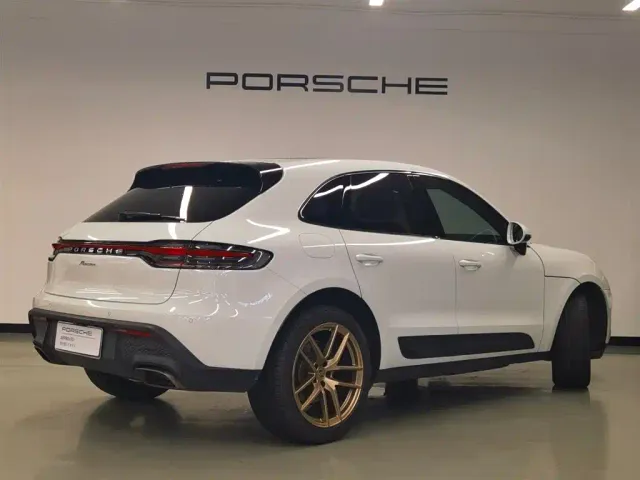 Porsche Macan — Фото автомобиля 20