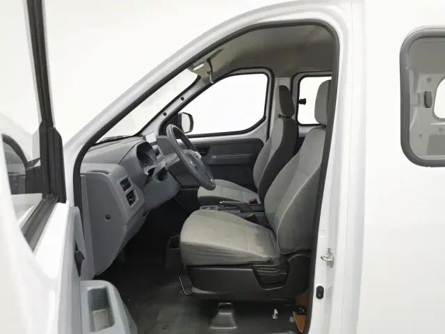 Wuling Yangguang — Фото автомобиля 10