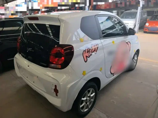 Roewe Clever — Фото автомобиля 6