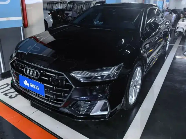 Фотография автомобиля — Audi A7L
