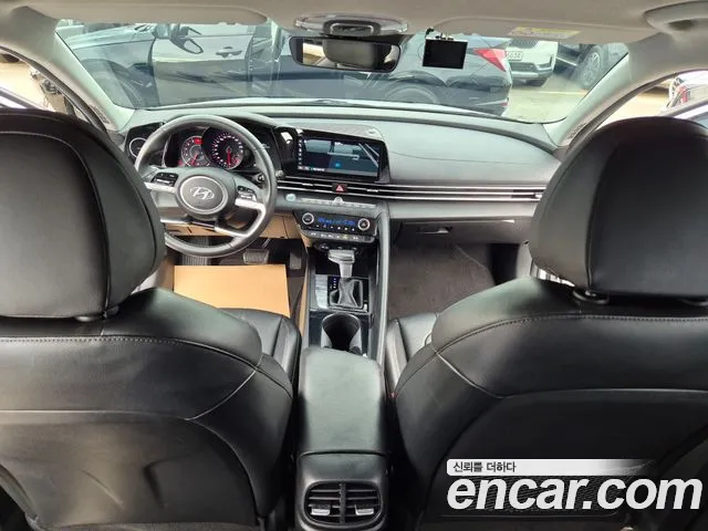Hyundai AVANTE Avante (CN7) — Фото автомобиля 14