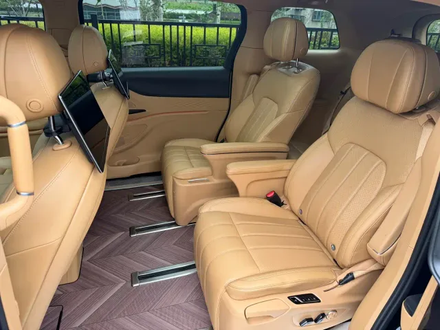 Voyah Auto Voyah Dreamer 2022 Low Carbon Edition Home — Фото автомобиля 8