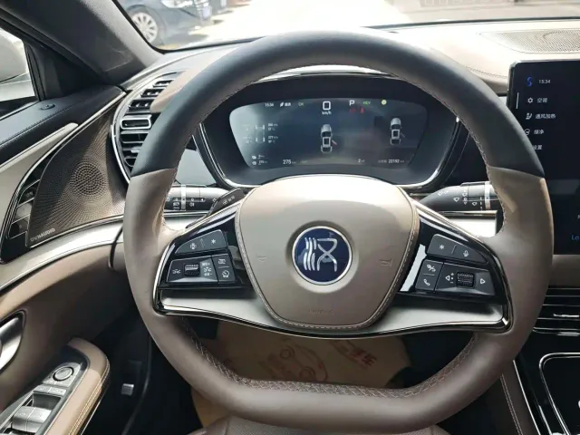 BYD Han — Фото автомобиля 12