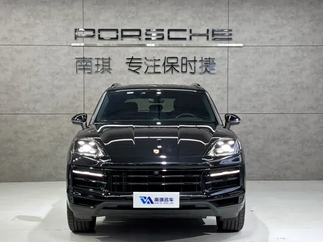 Porsche Cayenne — Фото автомобиля 2