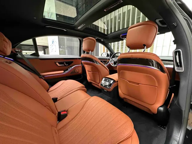 Mercedes-Benz S-Class — Фото автомобиля 22