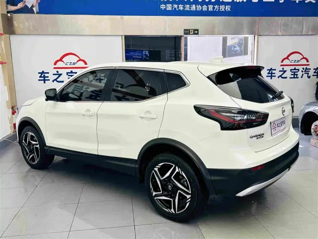 Nissan Qashqai — Фото автомобиля 7