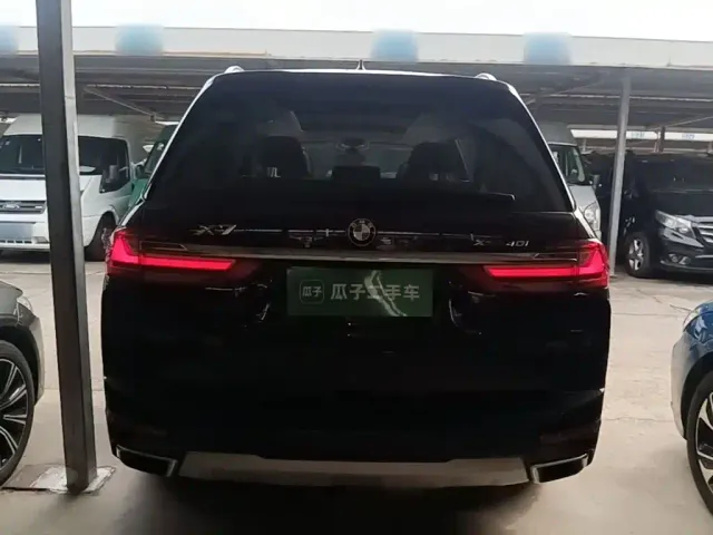 BMW X7 — Фото автомобиля 5