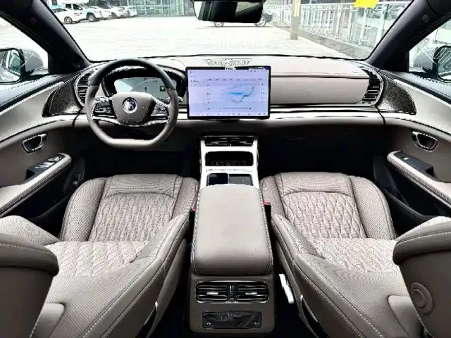 BYD Han — Фото автомобиля 5