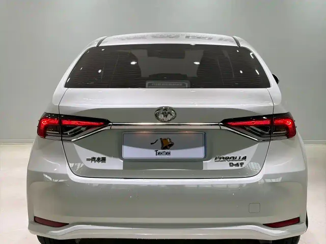 Toyota Corolla — Фото автомобиля 5