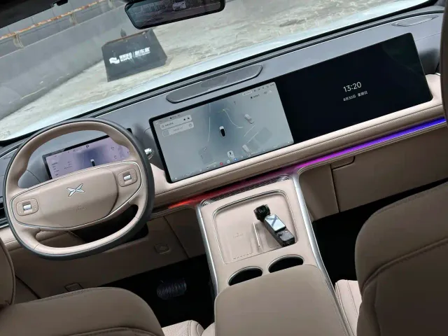 Xpeng G9 — Фото автомобиля 12