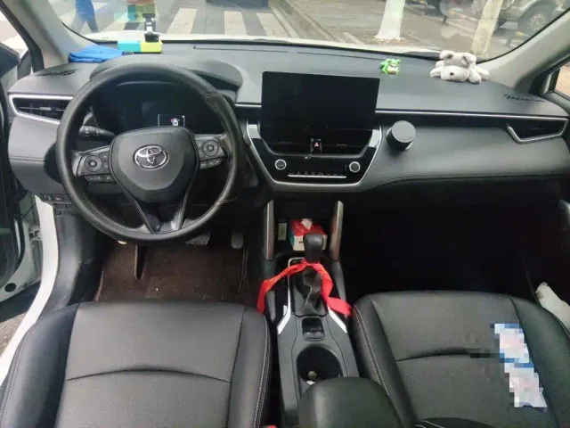Toyota Corolla Cross — Фото автомобиля 5