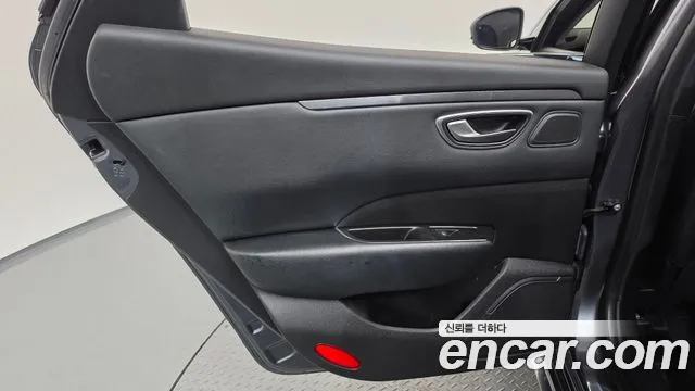 Renault Korea SM6 New — Фото автомобиля 14