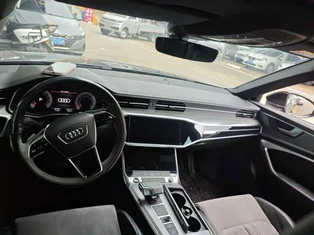 Audi A6L — Фото автомобиля 4
