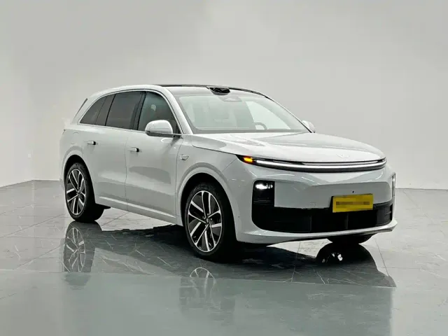 Li Auto L6 — Фото автомобиля 8