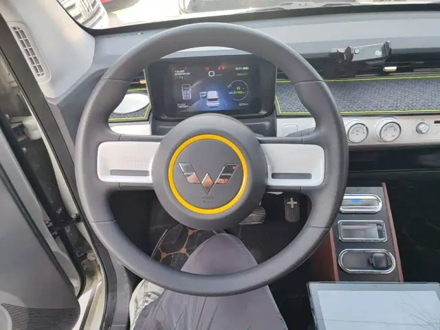 Wuling Hongguang Mini EV — Фото автомобиля 10