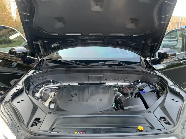 Volvo XC90 — Фото автомобиля 18