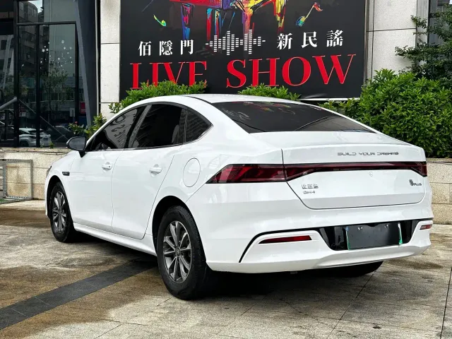 BYD Qin PLUS — Фото автомобиля 9