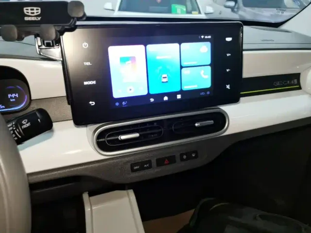 Geely Panda — Фото автомобиля 12