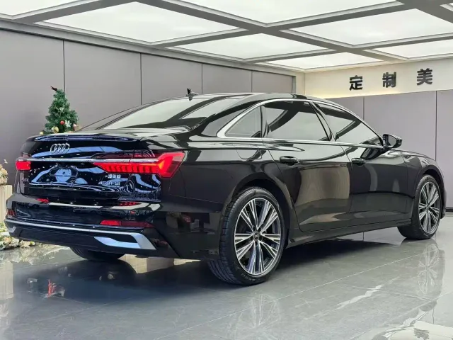 Audi A6L — Фото автомобиля 14