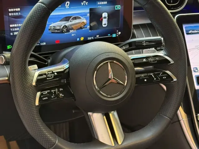 Mercedes-Benz C-Class — Фото автомобиля 3
