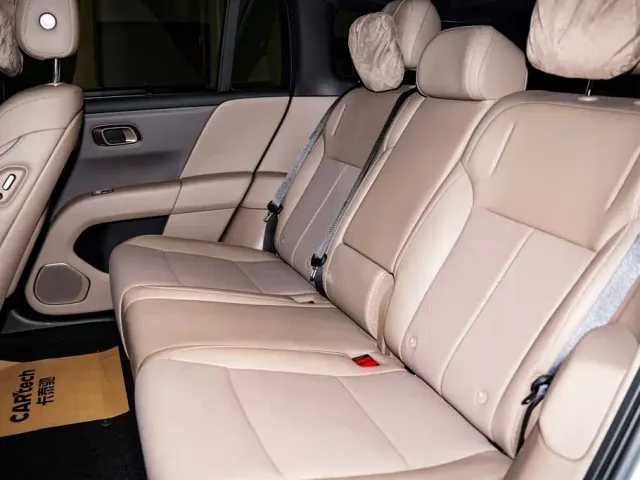 Li Auto i6 — Фото автомобиля 27