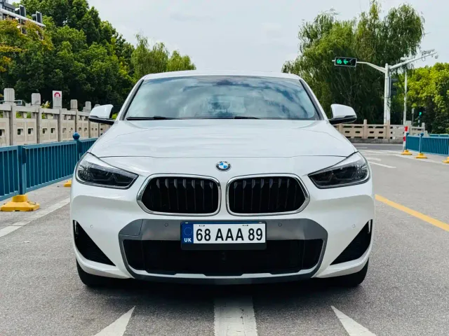 BMW X2 — Фото автомобиля 2