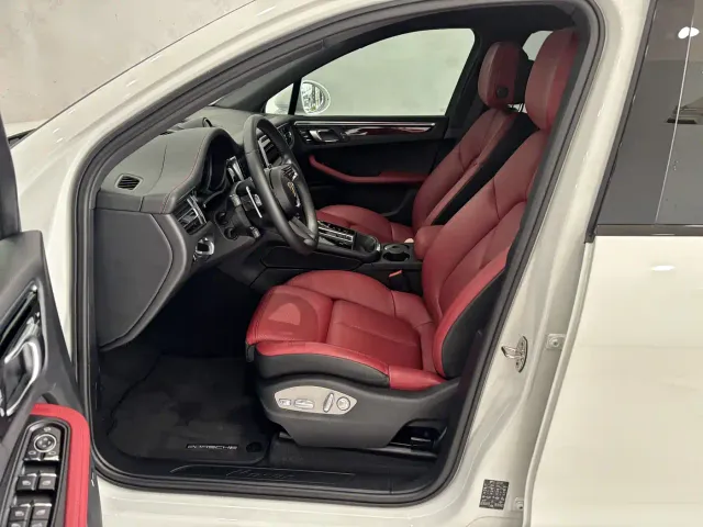 Porsche Macan — Фото автомобиля 12
