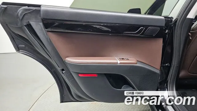 Hyundai Grandeur GN7 — Фото автомобиля 14