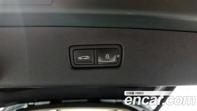 Genesis GV70 2.5T Бензин AWD — Фото автомобиля 30