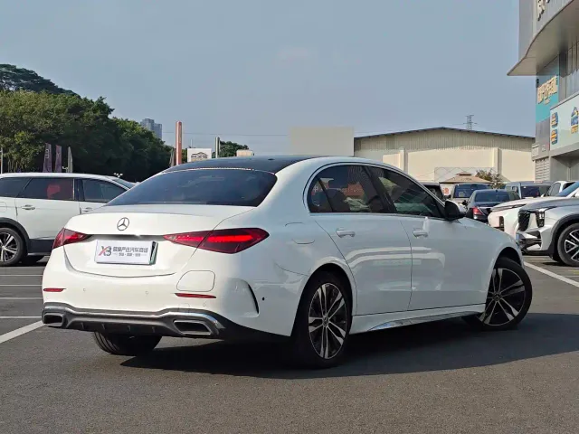 Mercedes-Benz C-Class — Фото автомобиля 5