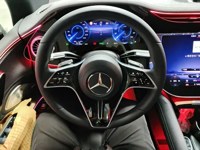 Mercedes-Benz EQS — Фото автомобиля 16