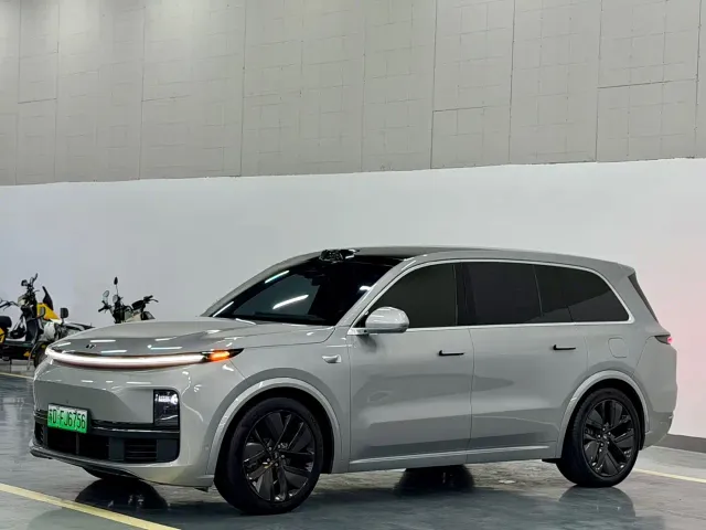 Li Auto L9 — Фото автомобиля 3