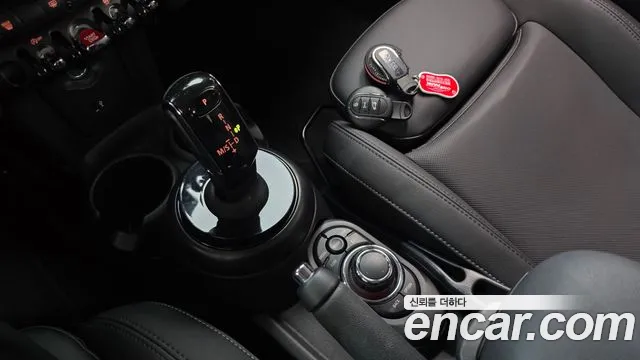 MINI Cooper — Фото автомобиля 12