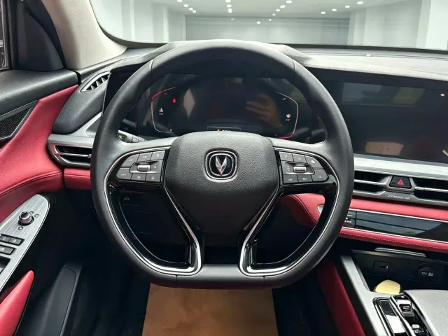 Changan CS75 Plus — Фото автомобиля 14