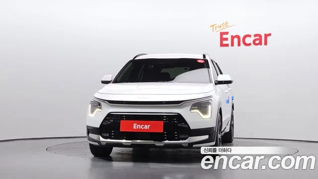 Kia Niro The All New Niro Signature — Фото автомобиля 3