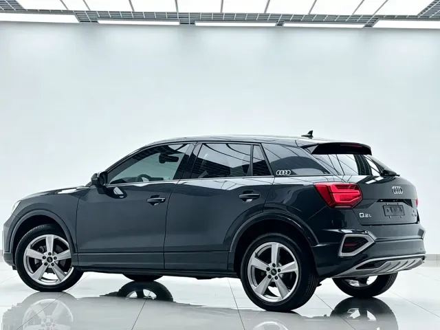 Audi Q2L — Фото автомобиля 7