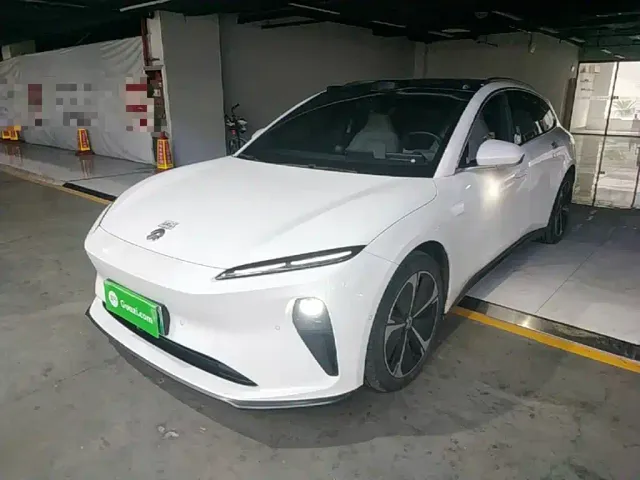 Фотография автомобиля — Nio ET5 Touring