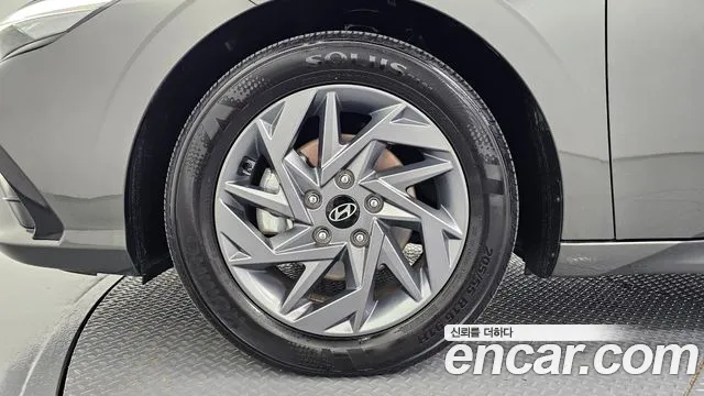 Hyundai Avante CN7 — Фото автомобиля 5