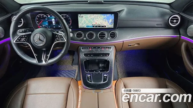 Mercedes-Benz E-Class — Фото автомобиля 7