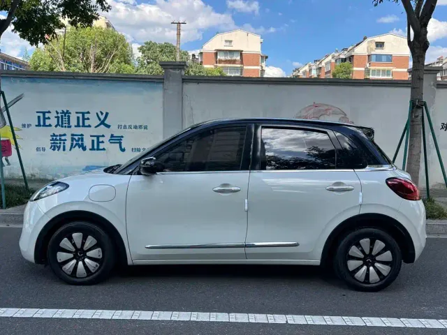 Wuling Bingo — Фото автомобиля 13