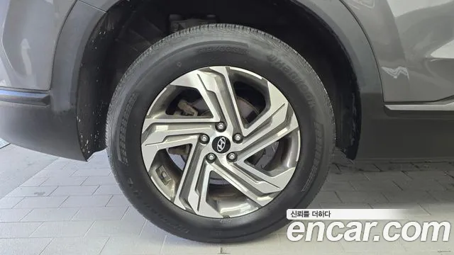 Hyundai Santafe Новый Santa Fe Бензин 2.5T 2WD — Фото автомобиля 5