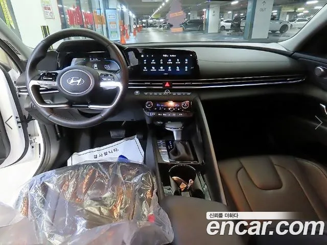 Hyundai Avante CN7 — Фото автомобиля 10