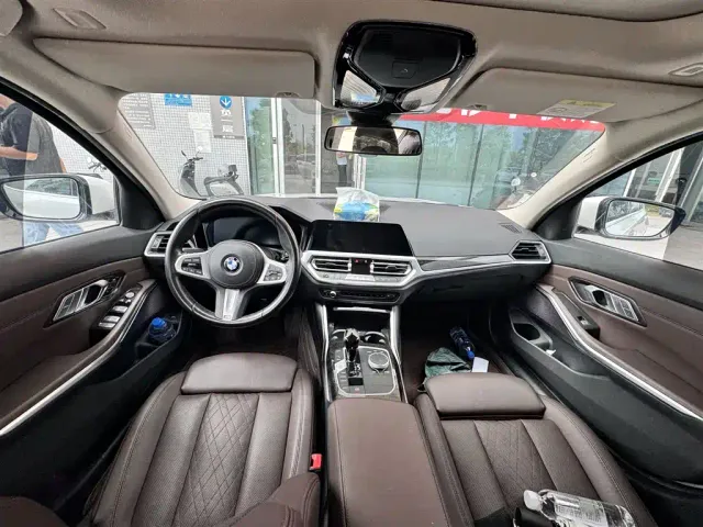 BMW 3 Series — Фото автомобиля 6