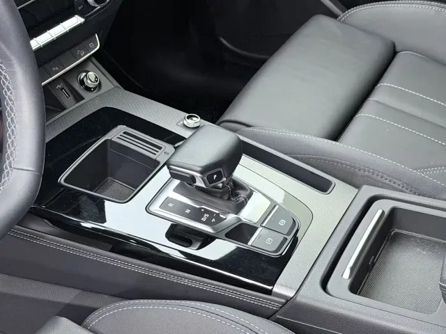 Audi Q5L — Фото автомобиля 12