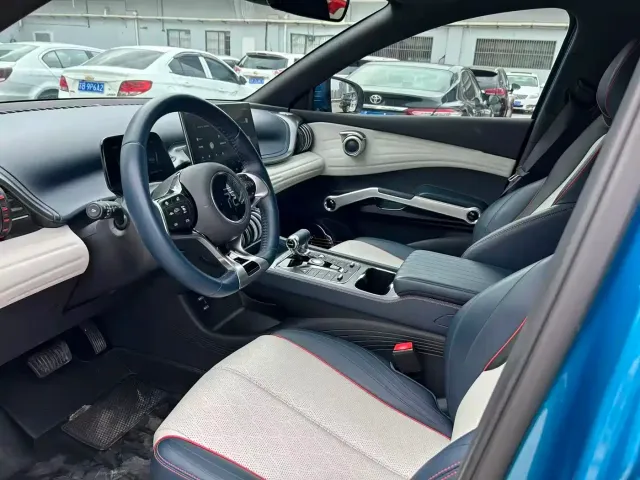 BYD Yuan PLUS — Фото автомобиля 14