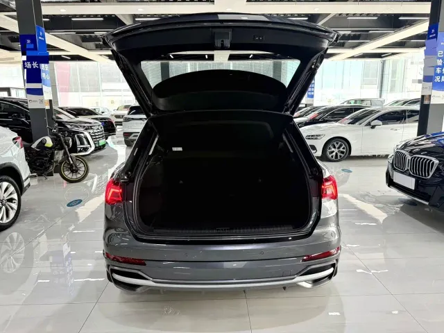 Audi Q3 — Фото автомобиля 13