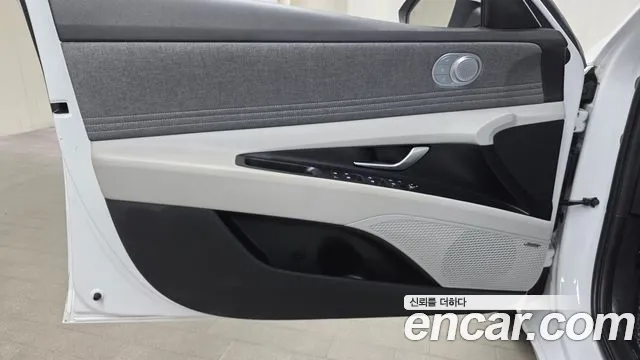 Hyundai Avante CN7 — Фото автомобиля 23