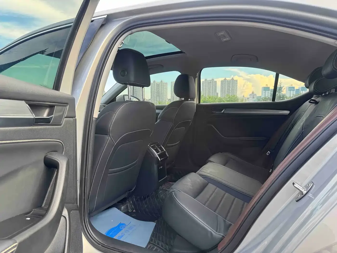 Škoda Superb 2022 TSI280 DSG Premium Edition — Фото автомобиля 8